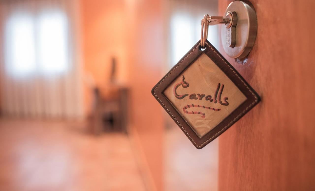 Ca L'Angel Hotel Pinell de Bray Buitenkant foto